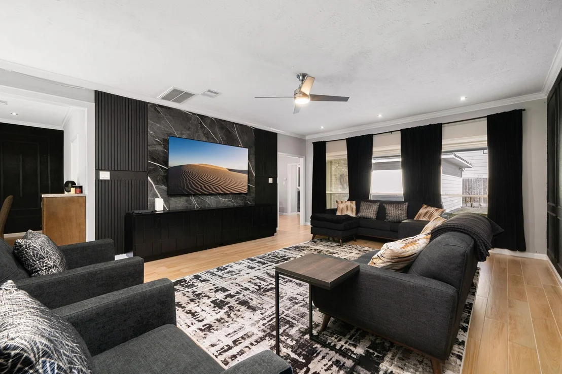 Photo of 5338 Holly View Drive