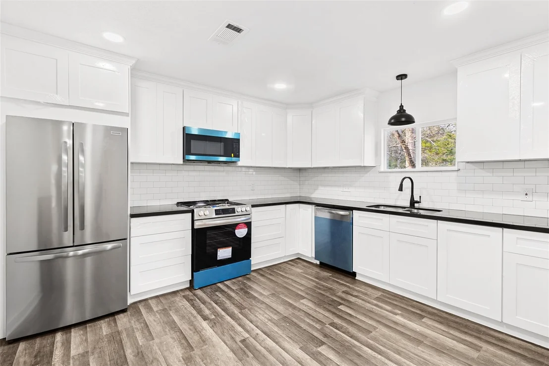 Photo of 301 Pineland Drive