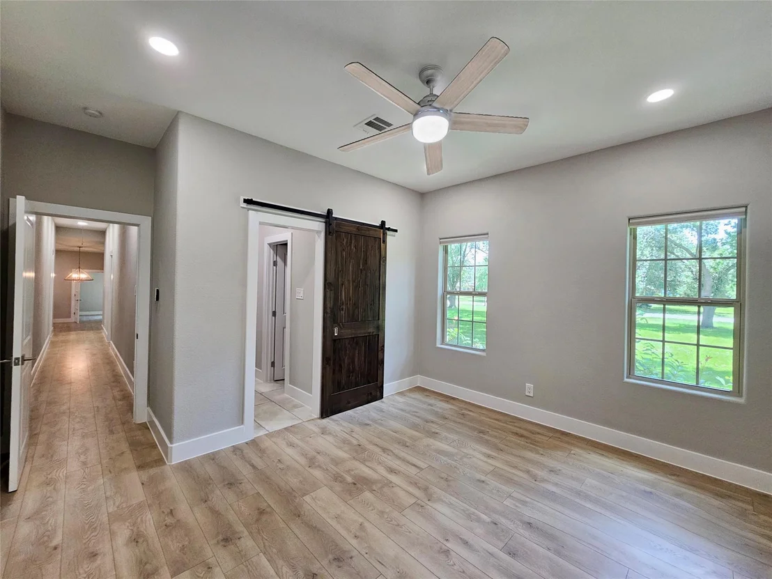 Photo of 459 Live Oak Road