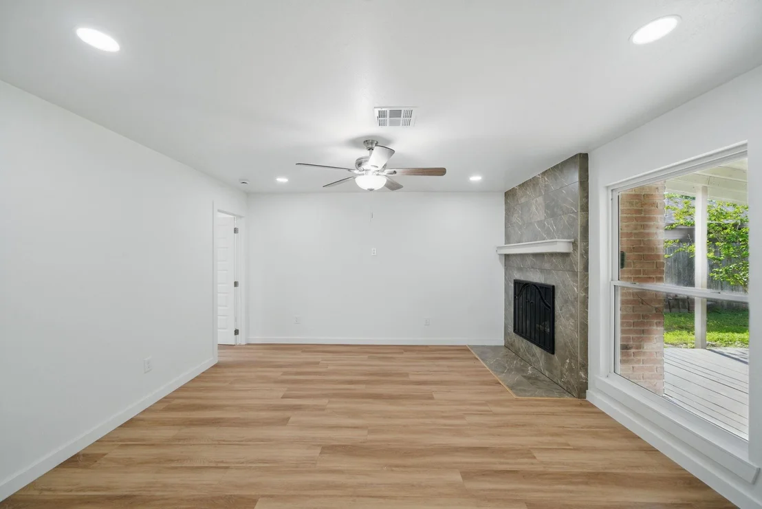 Photo of 9711 Derrik Drive
