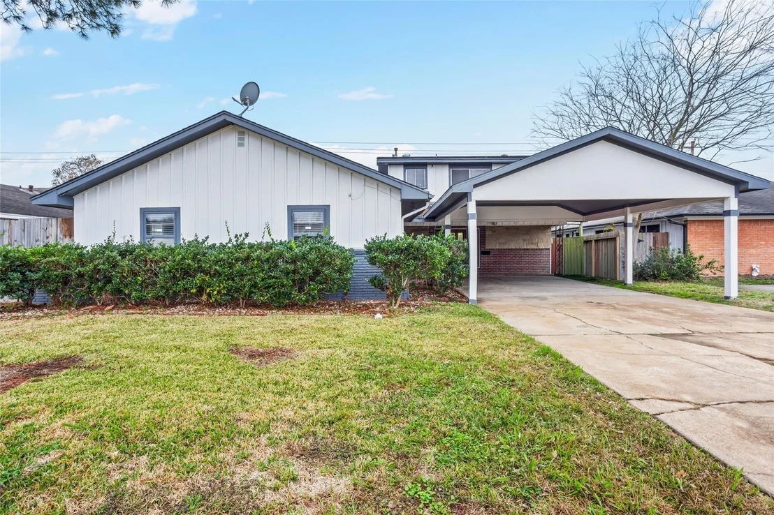 Photo of 8406 Glen Valley Drive