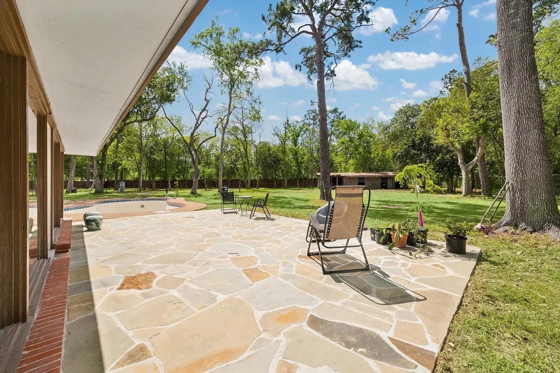 Photo of 9805 Shadow Wood Drive