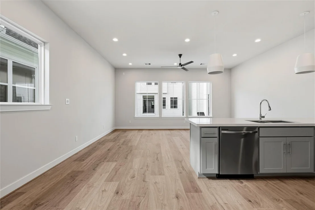 Photo of 3905 Willowbend Point Drive
