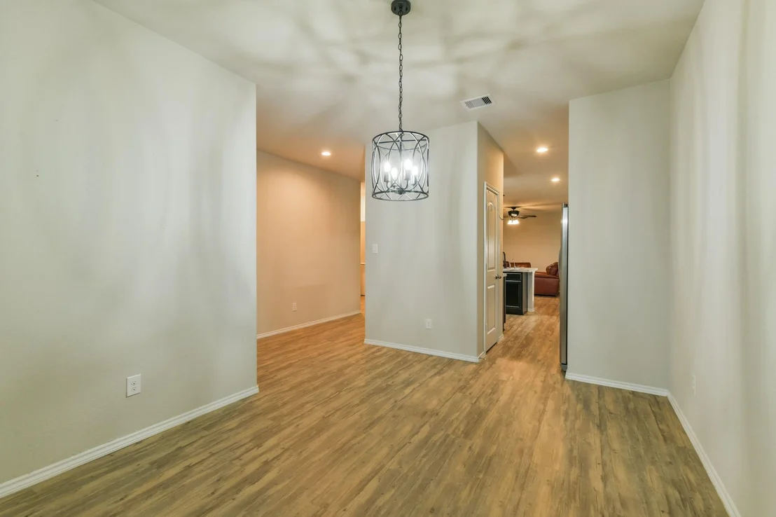 Photo of 6047 Purple Iris Street