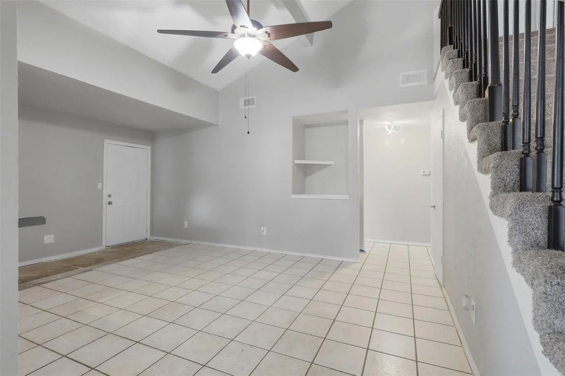 Photo of 3831 Derbyhall Drive