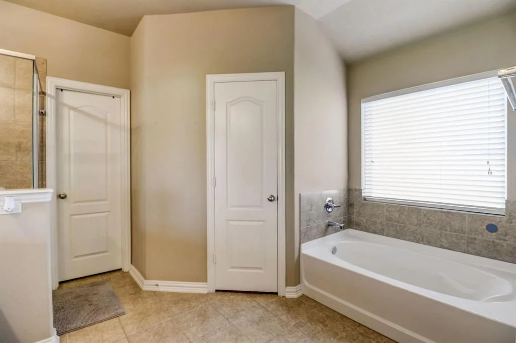 Photo of 3122 Lodgemist Lane