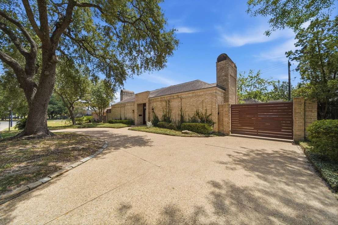 Photo of 10103 Briar Forest Drive