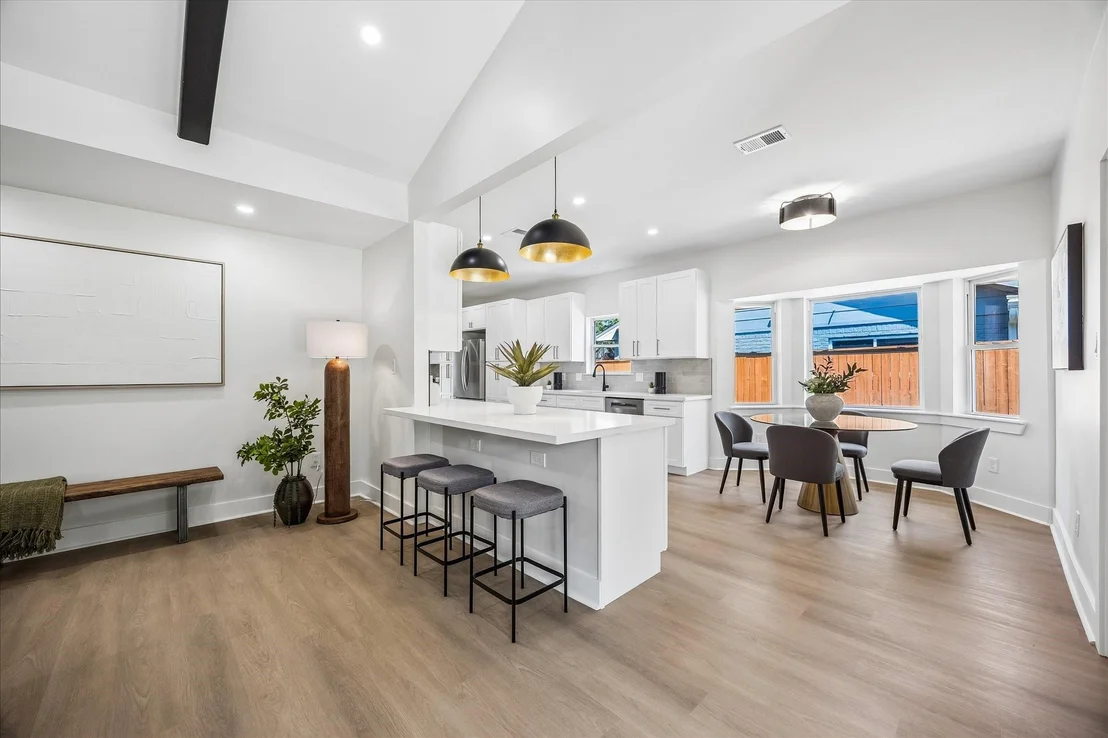 Photo of 607 Blue Willow Drive