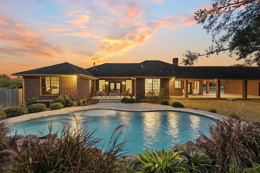 Photo of 7522 Fairchild Road