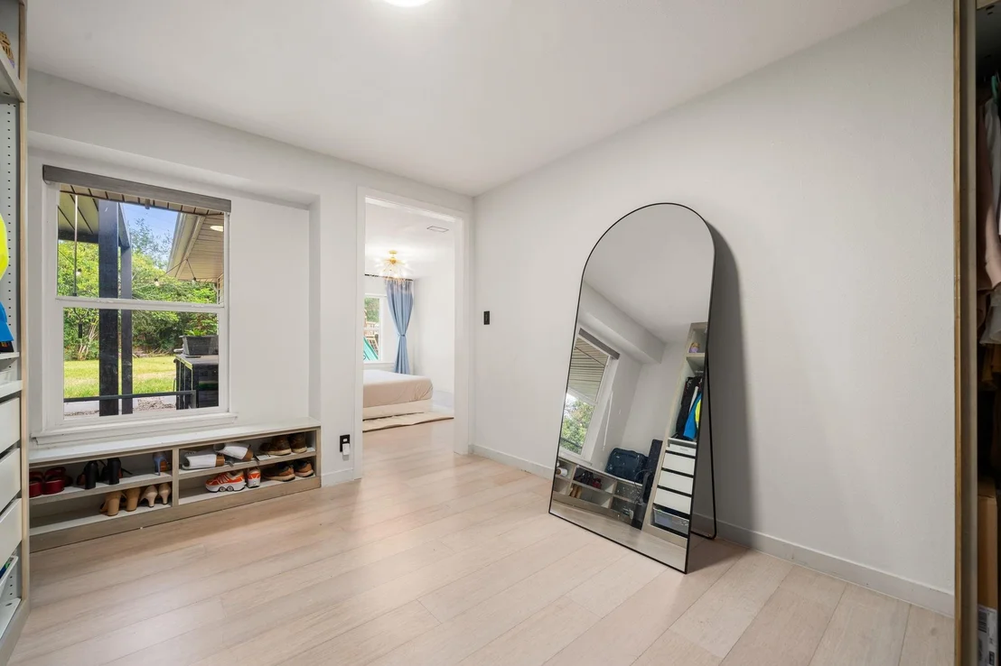 Photo of 2211 Pomeran Drive