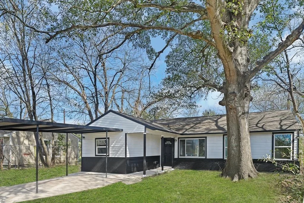 Photo of 7609 Saint Lo Road