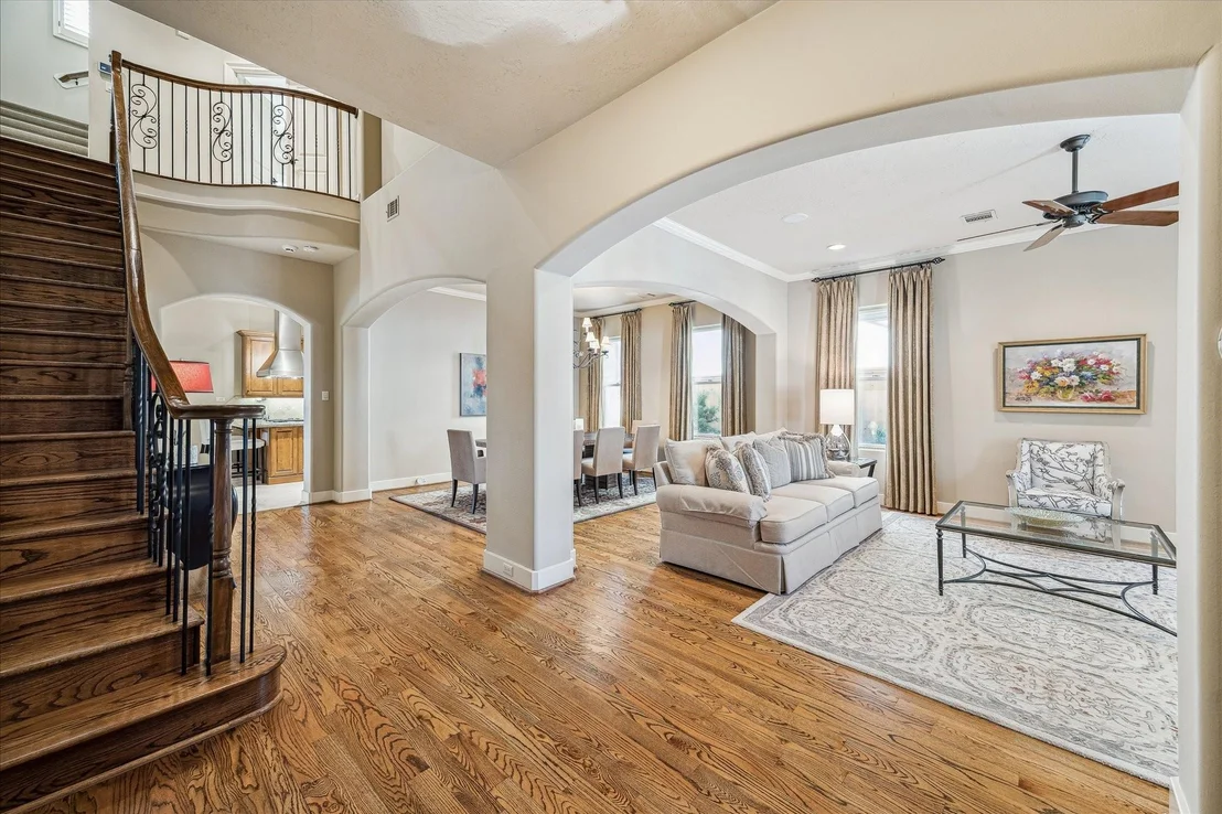Photo of 2626 Stuart Manor
