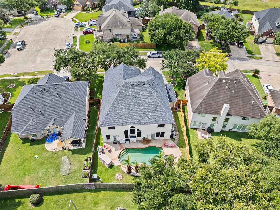 Photo of 1012 Walnut Pointe