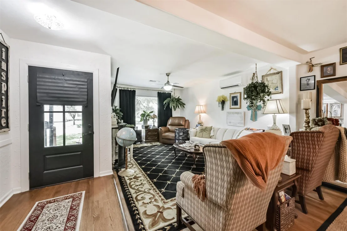 Photo of 1411 Blackburn Drive