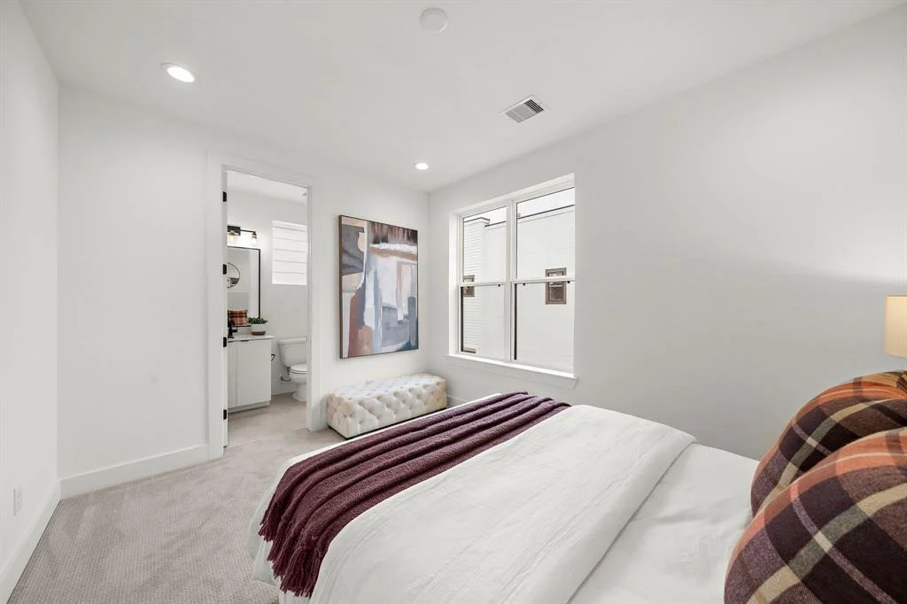 Photo of 2619 Jackson Street