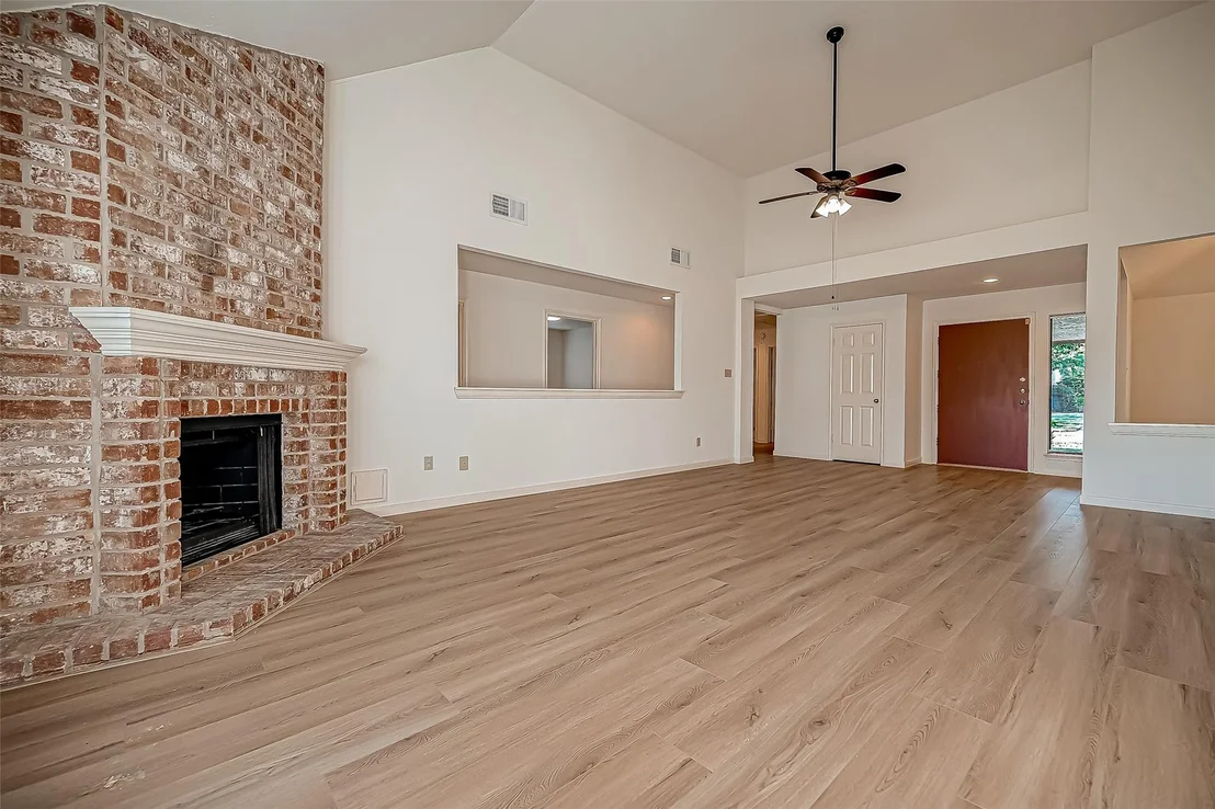 Photo of 2810 Pineleaf Drive