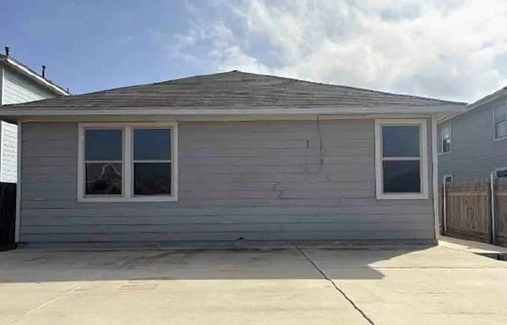 Photo of 374 Triumph Road
