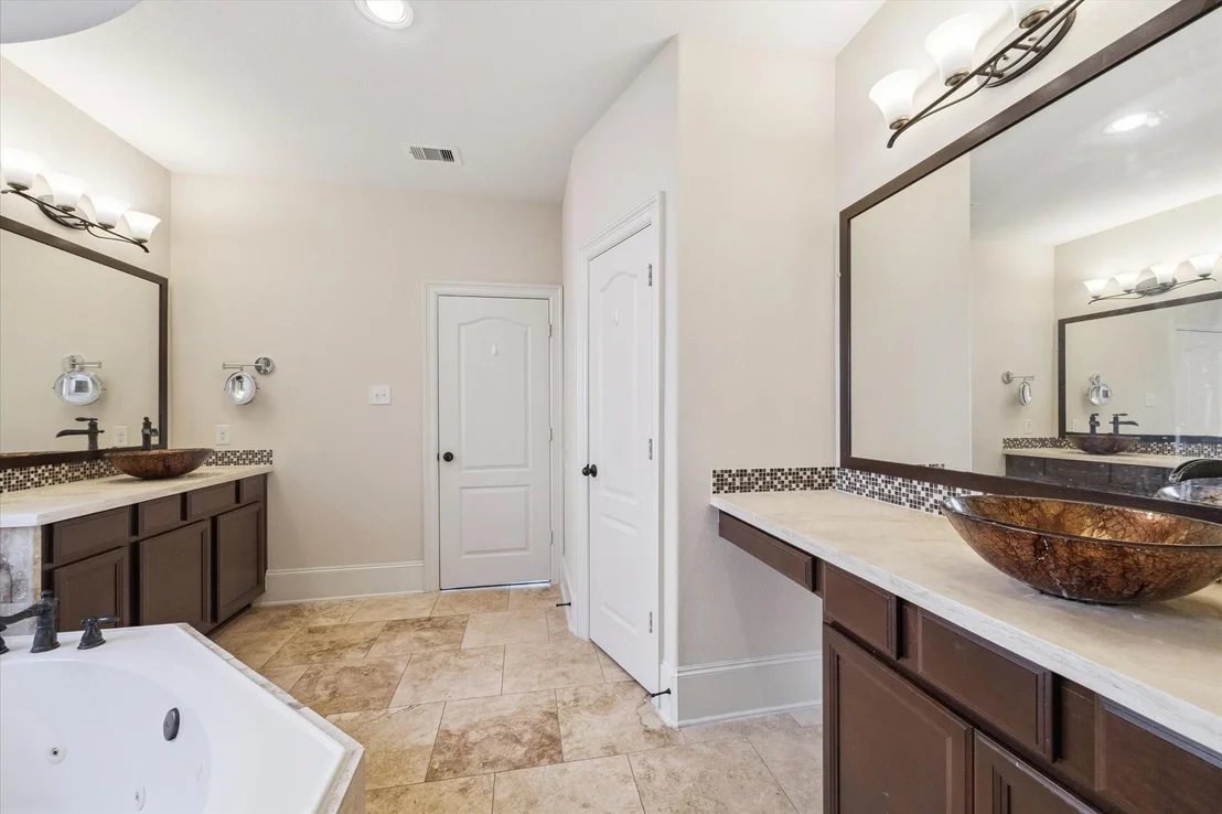 Photo of 27423 Sunrise Ranch Lane