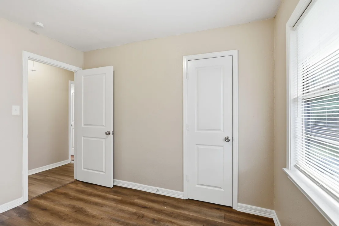 Photo of 9242 Forest View Street