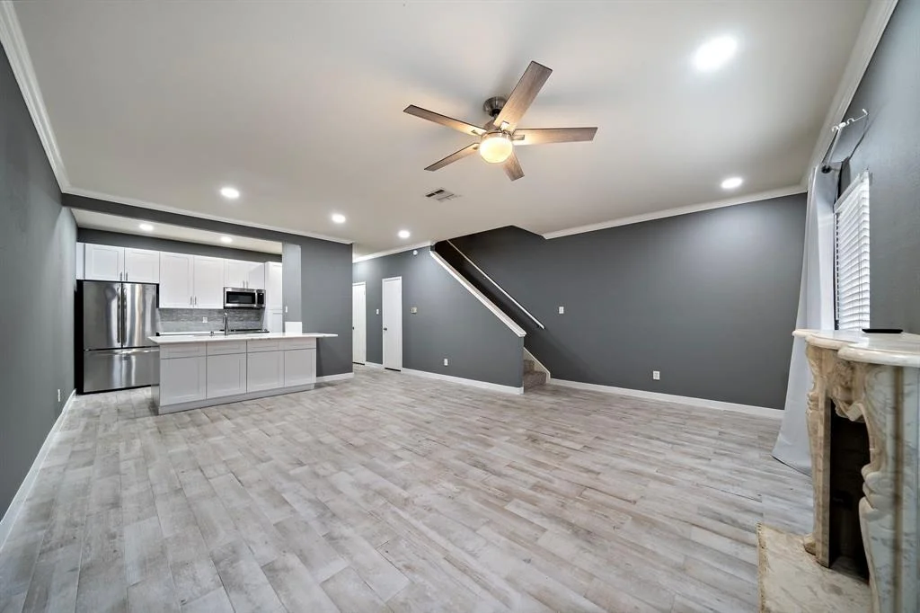 Photo of Unit 207 at 3780 Tanglewilde Street
