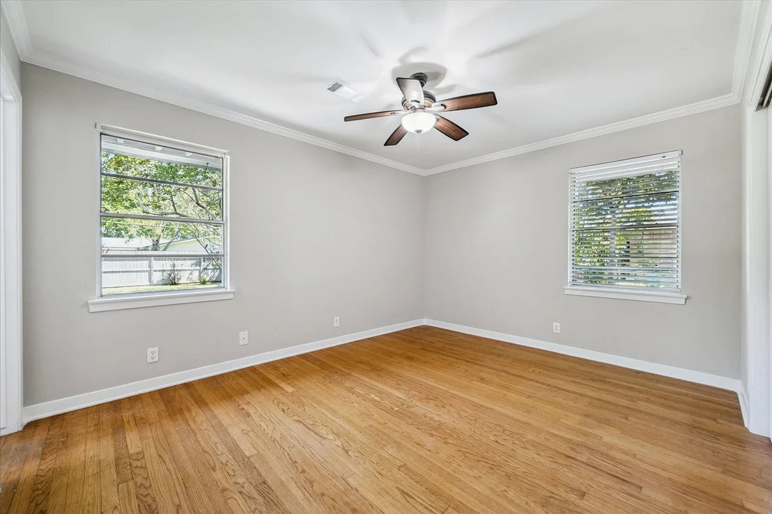 Photo of 5310 Hialeah Drive