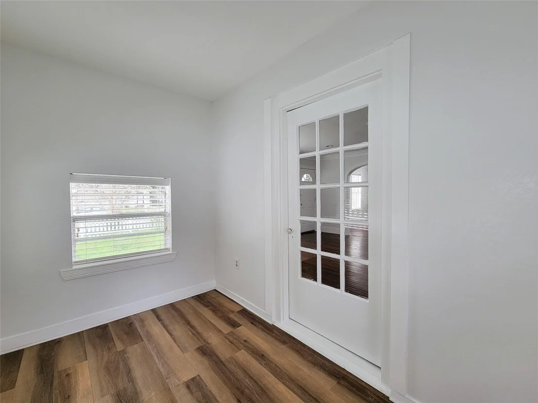 Photo of 8355 Wier
