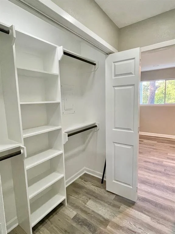 Photo of 187 Golfview Drive N