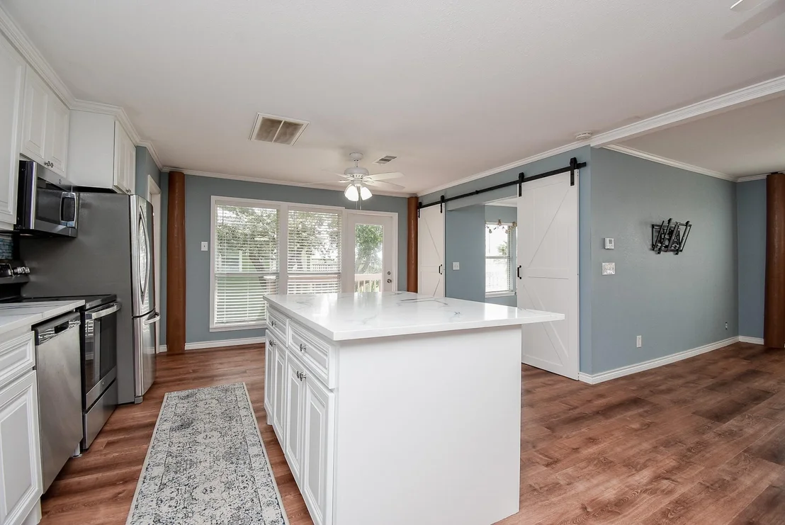 Photo of 2116 W Bayshore Drive