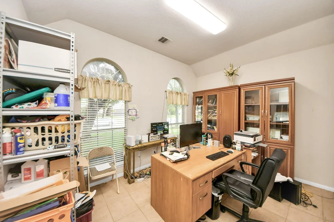 Photo of 922 N Sky Drive