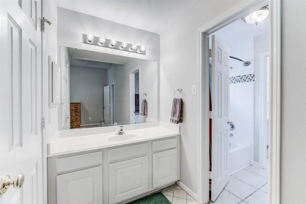 Photo of 10811 Silverado Trace Drive