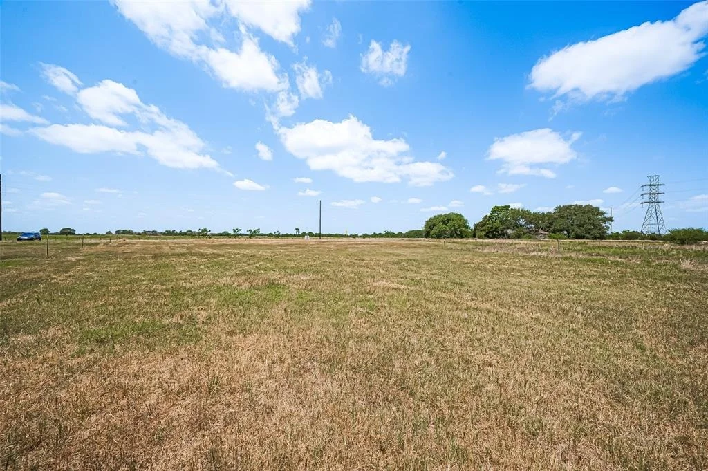 Photo of 2634 Hamlink Road