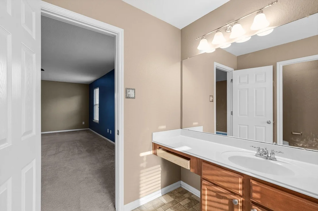 Photo of 7909 Silver Oak Drive