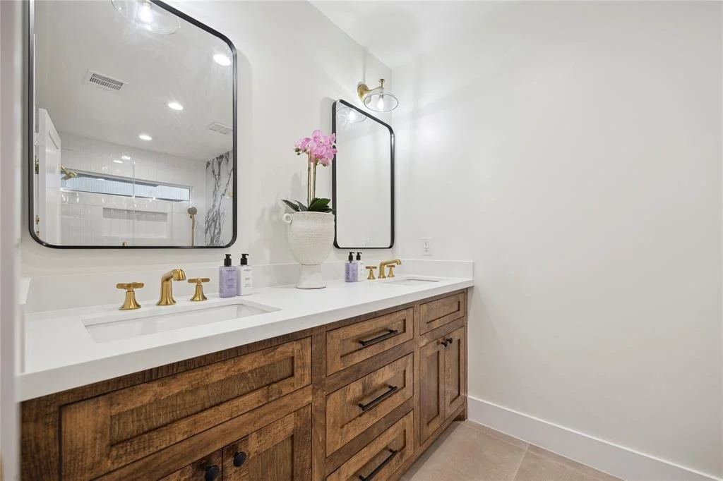 Photo of 12119 Tara Drive