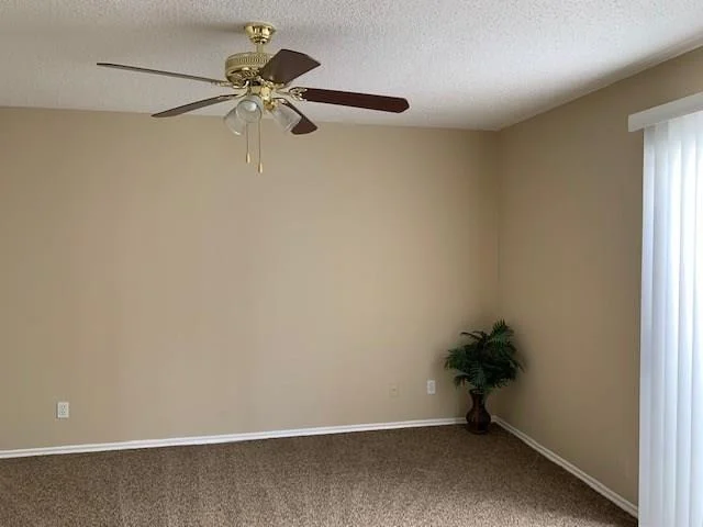 Photo of Unit 262C at 2501 Gulf Freeway