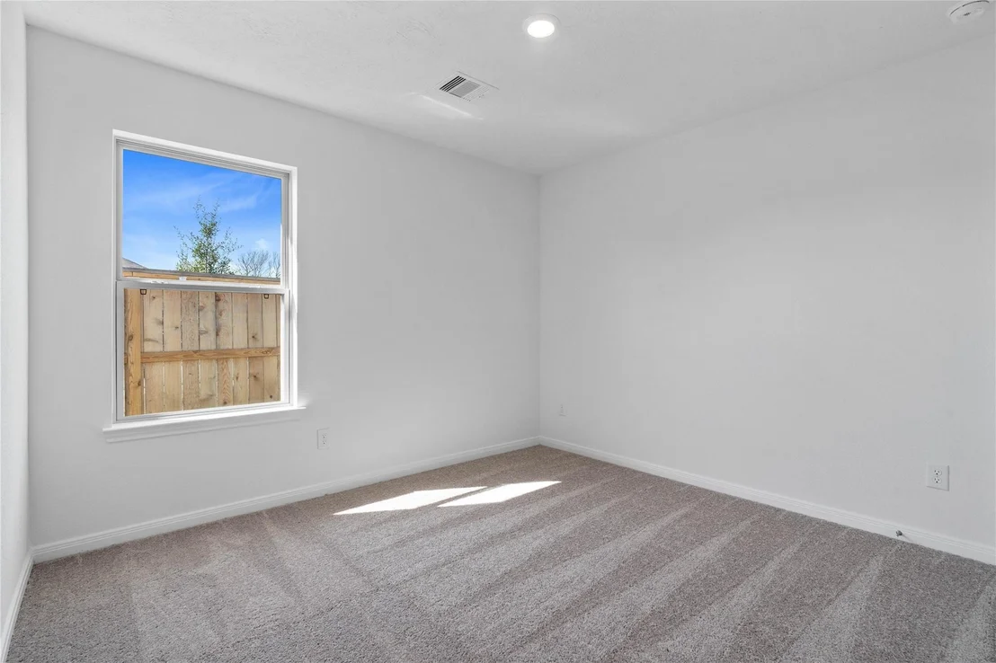 Photo of 826 Imperial Loop