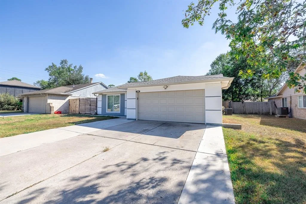 Photo of 11106 Maple Rock Drive