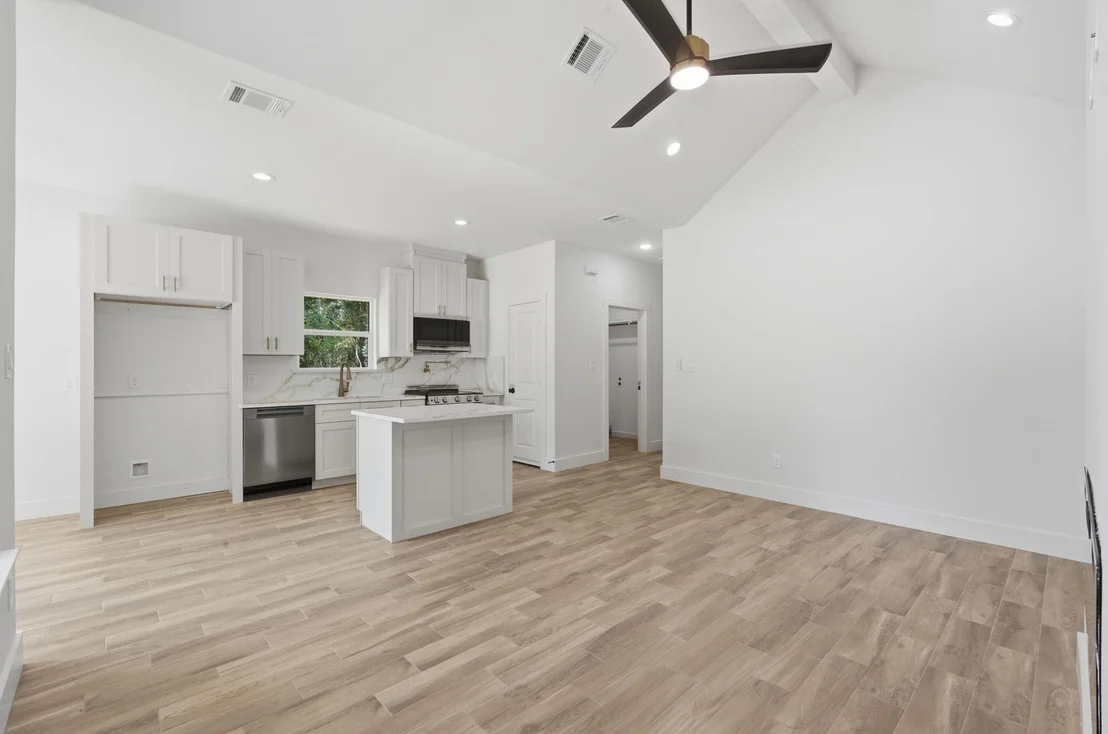 Photo of 15290 Arrowhead Loop W