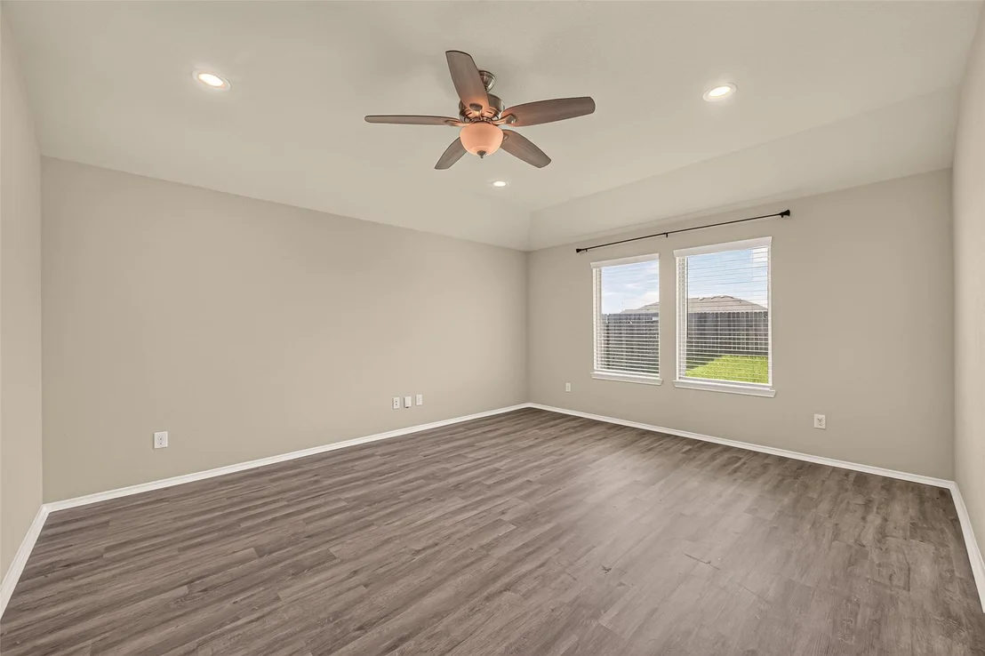 Photo of 21606 Victoria Harbor Drive