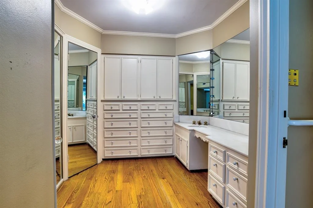 Photo of 246 Chimney Rock Road