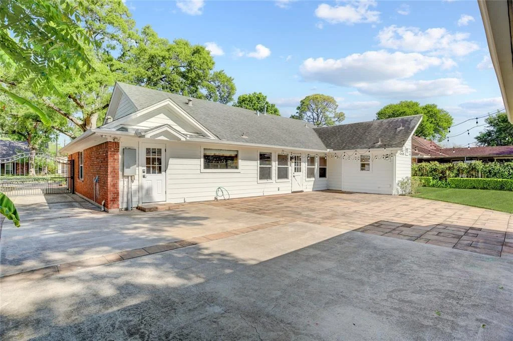 Photo of 9214 Linkmeadow Lane