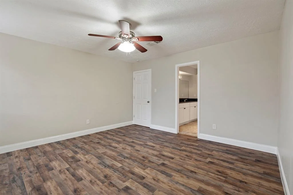 Photo of 11914 Meadowview Drive