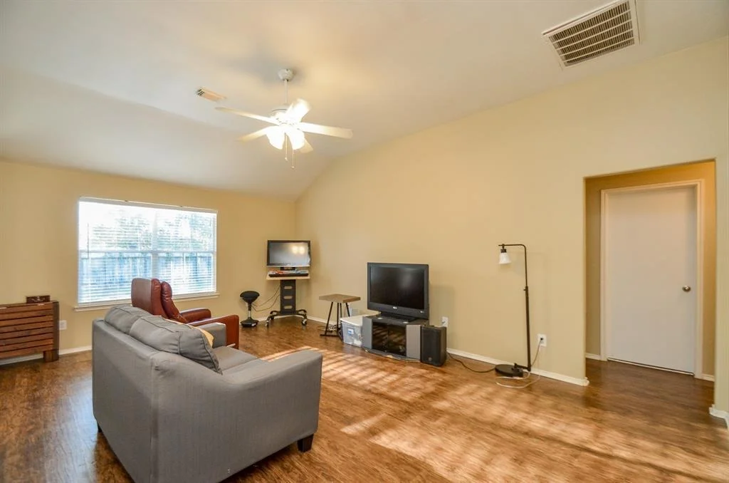 Photo of 23922 Clipper Hill Lane