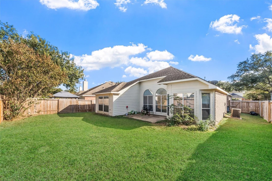 Photo of 19718 Stoneport Lane