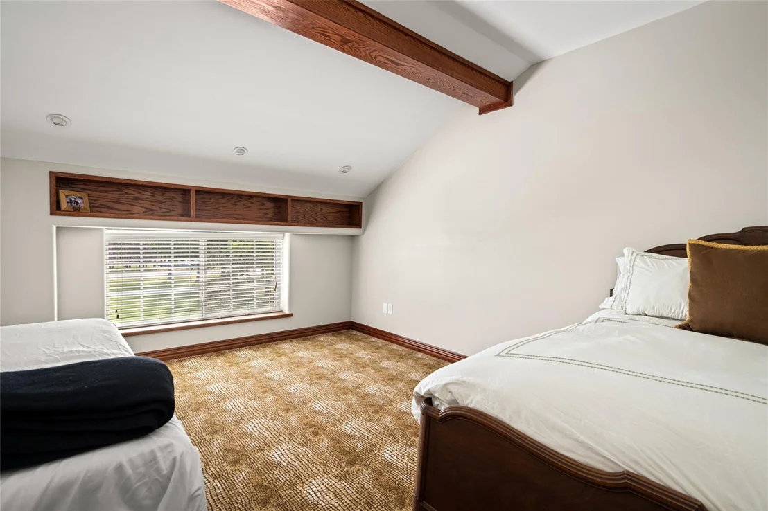 Photo of 15126 Walden Road
