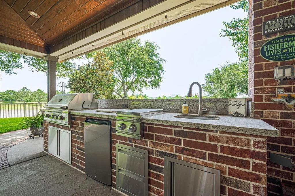 Photo of 17207 Red Oak Bend Drive