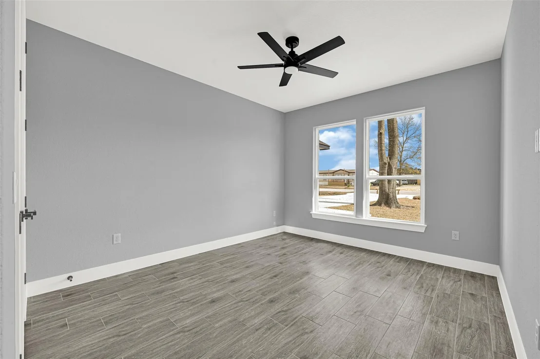 Photo of 515 Fairfax Lane