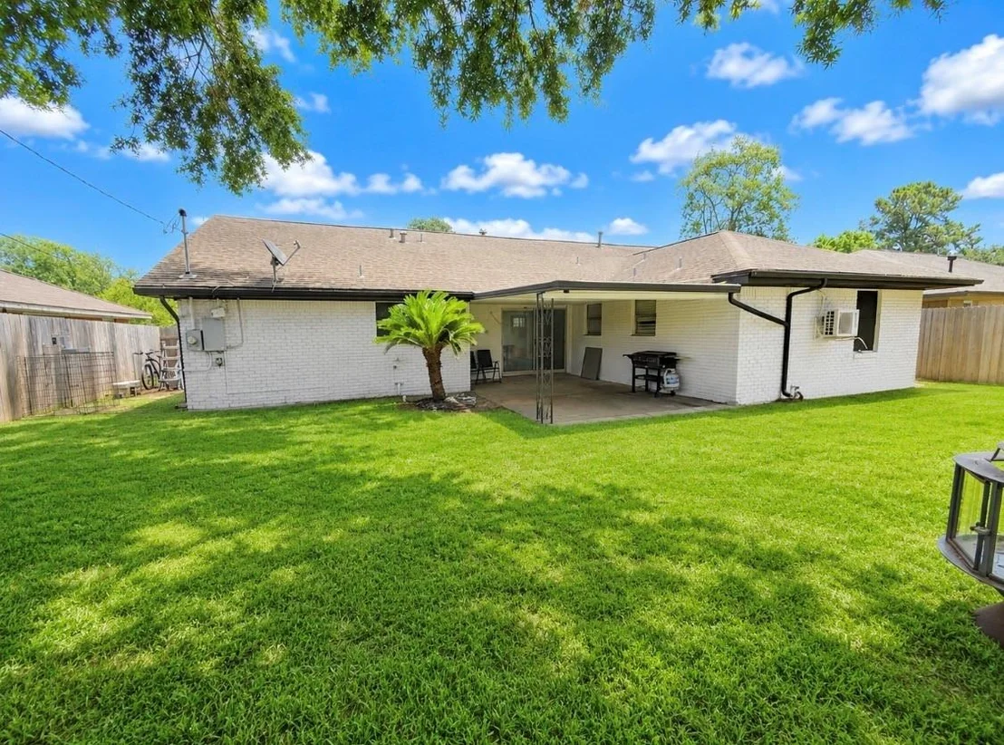 Photo of 1604 Leneva Lane