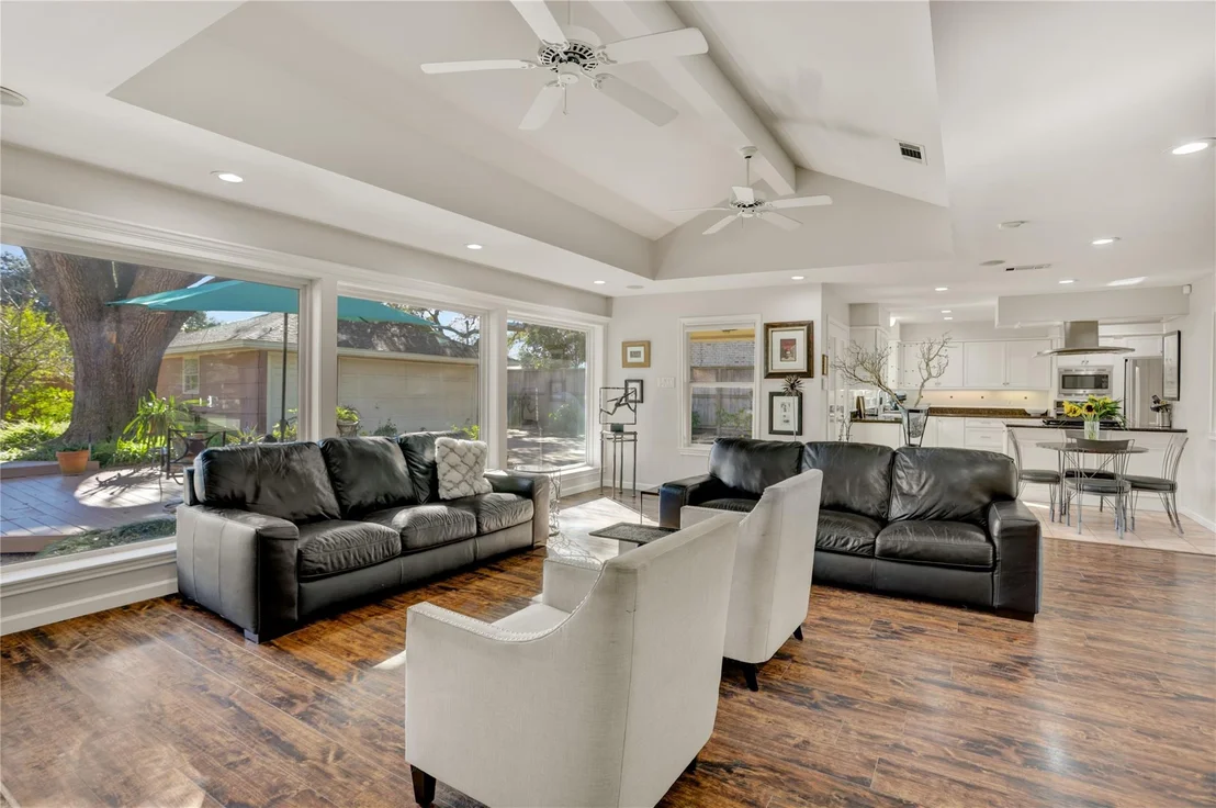 Photo of 3813 Linkview Drive