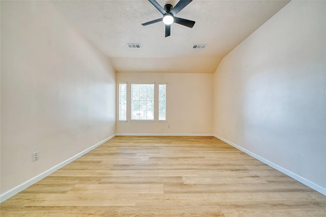 Photo of 20418 Linden Tree Drive