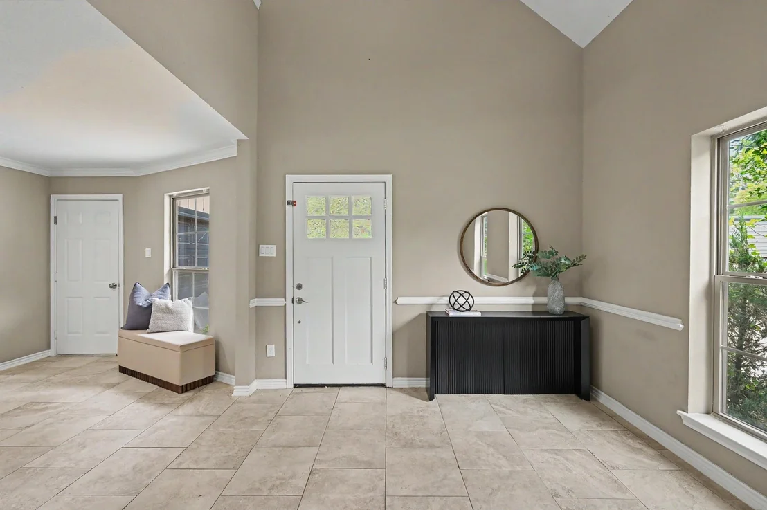 Photo of 15211 Jamaica Drive